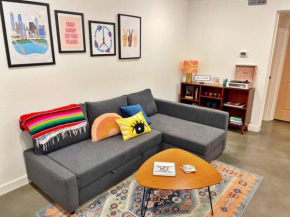 Instagrammable Condo Walkable to All in Austin!